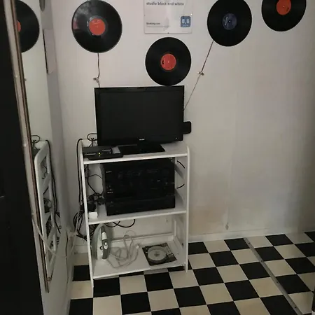 Studio Black And White